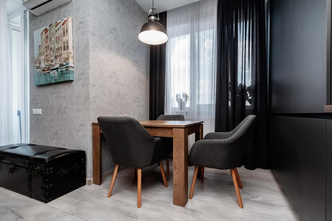 Diplomat The Best Ultra Central Apartaments Kişinev Dış mekan fotoğraf
